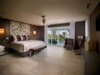 Vegas Views - Master Bedroom Suite -   Las Vegas luxury home rental